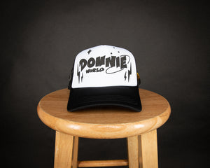 BLACK PUFF PRINT HAT